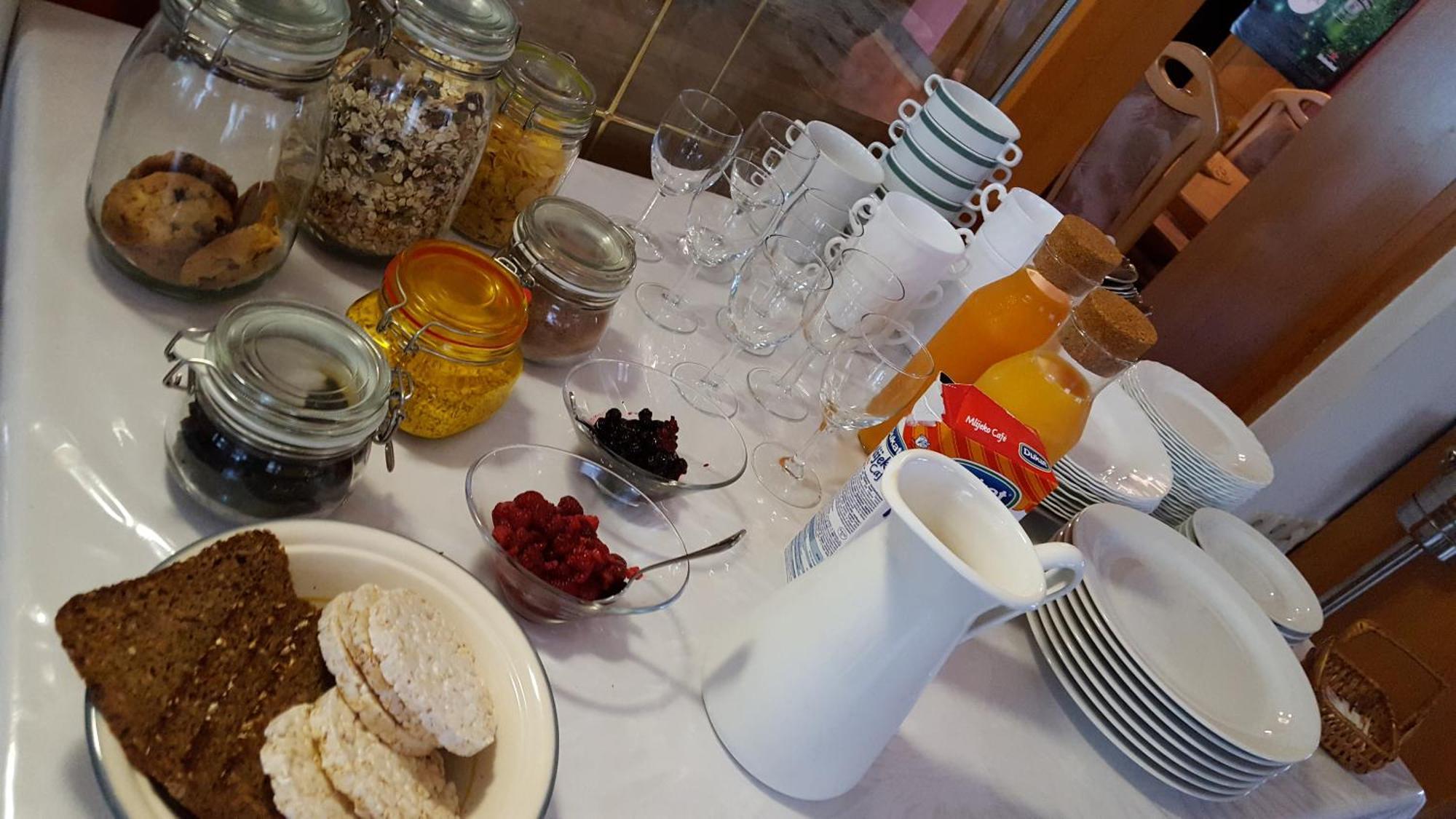 Rosa Bed And Breakfast Podgorje  Ngoại thất bức ảnh
