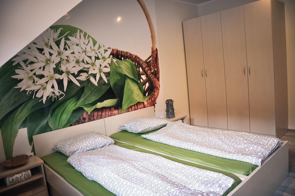 Rosa Bed And Breakfast Podgorje  Phòng bức ảnh